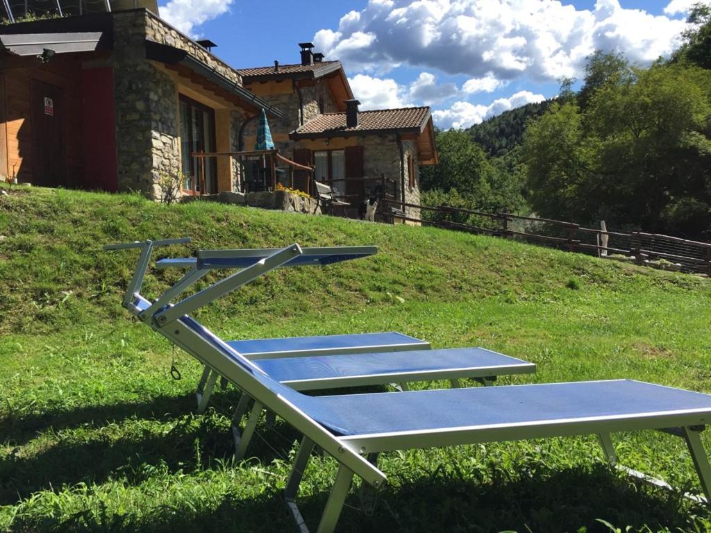 Agriturismo Il Talento Nella Quiete Castiglione dʼIntelvi Exterior foto
